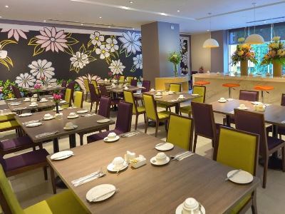 Mercure Centre Hotel